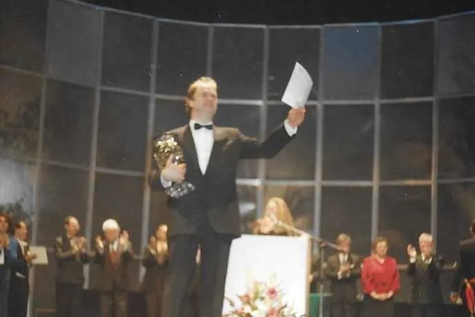 George Fridlender accepting the Grand Prize at the Concours International de Chant de Verviers, Belgium, 1993